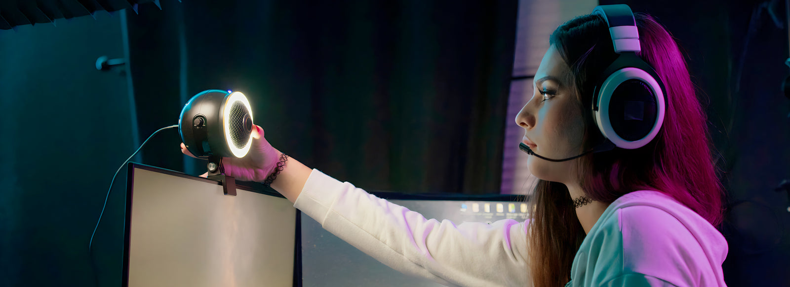 WebMic: Web Cams with Microphone - Movo