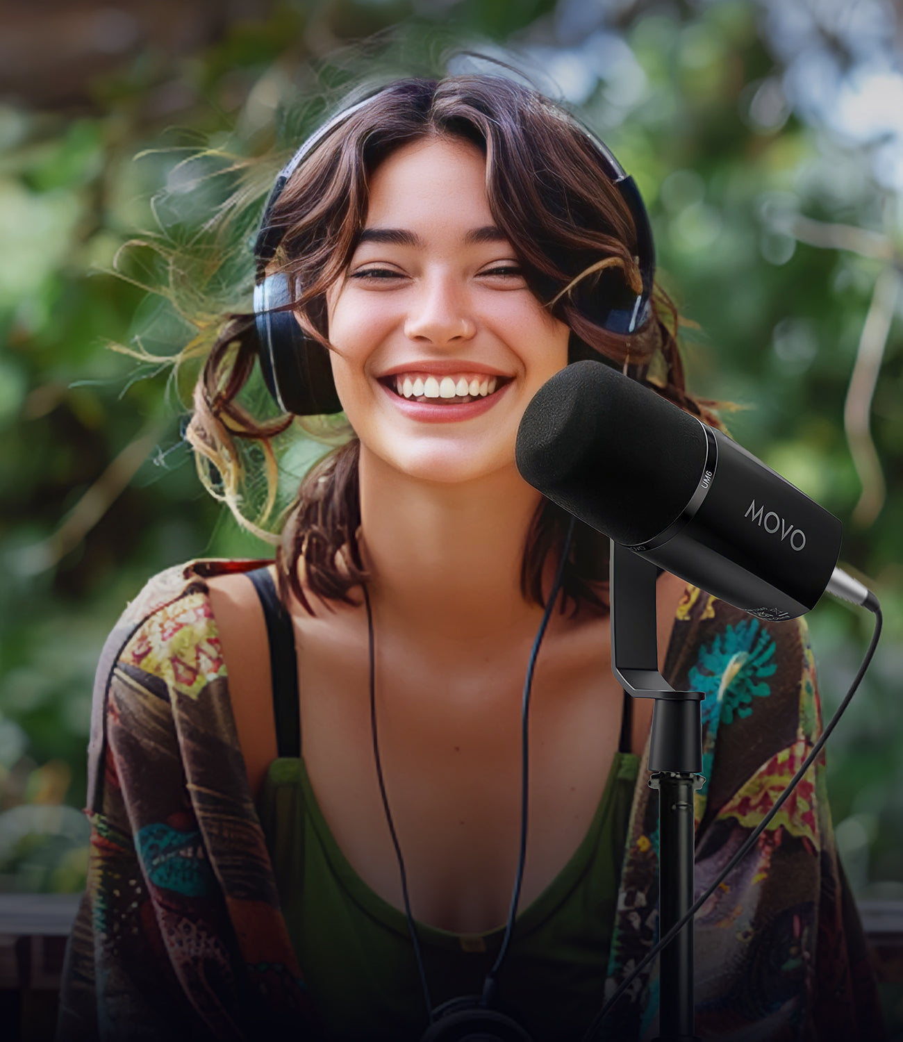 UM6 | Dynamic XLR & USB-C Microphone | Movo