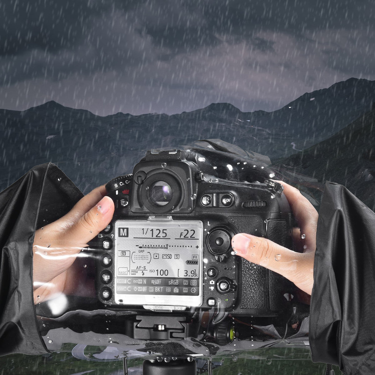 CRC01 | Waterproof Nylon Rain Cover With Enclosed Hand Sleeves | Movo