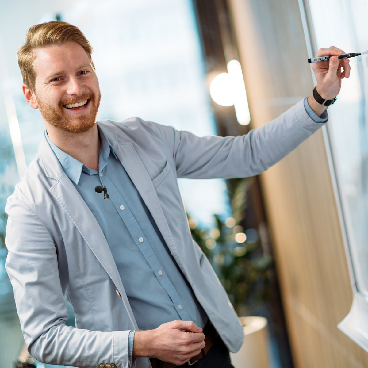 LV4-C | XLR Phantom Power Cardioid Lavalier Microphone | Movo