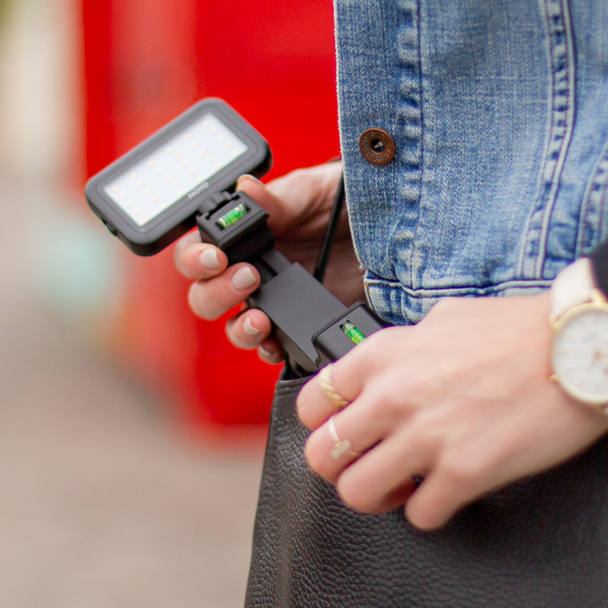 P-3 | Rotating Smartphone Tripod Mount | Movo