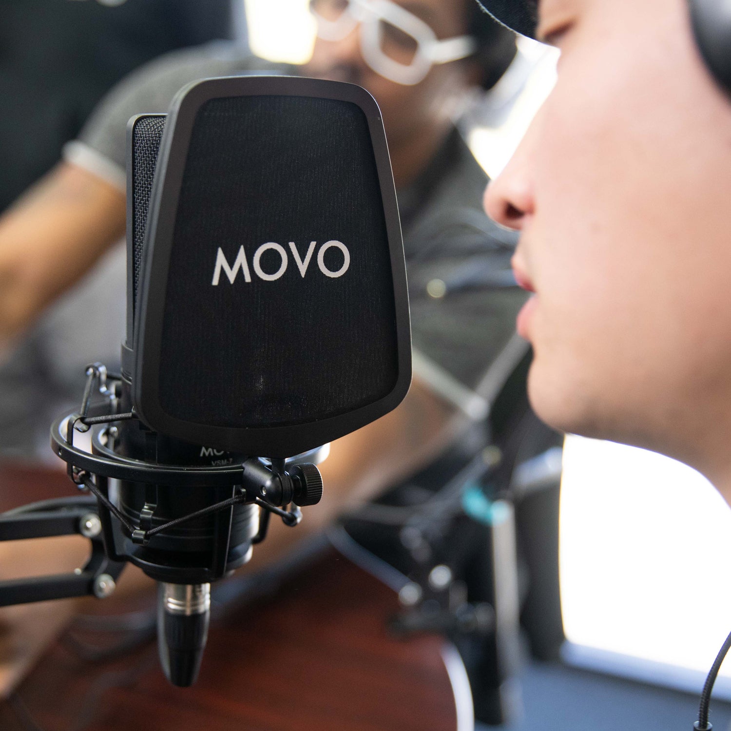 VSM-7 | Micrófono de condensador grande multipatrón | Movo 